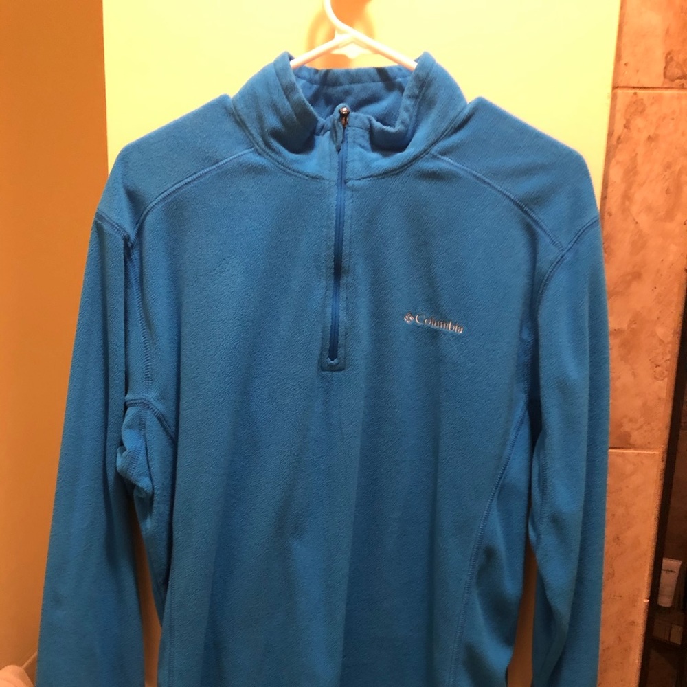 Columbia Pull Over